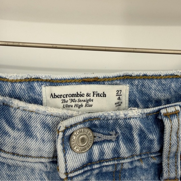 Abercrombie & Fitch The 90s Straight Ultra High Rise sz 27 4L - Picture 3 of 8